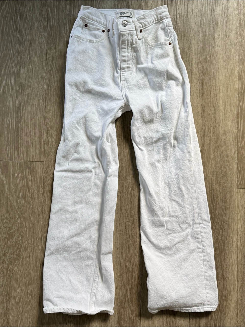 Abercrombie & Fitch Women's 90’s Straight Jean Extra Short
